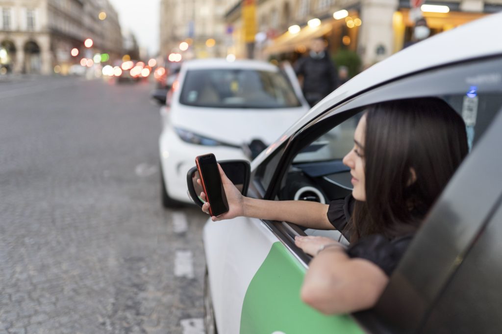 Local ride- North Acton Minicabs, an alterenative to North Acton Taxis