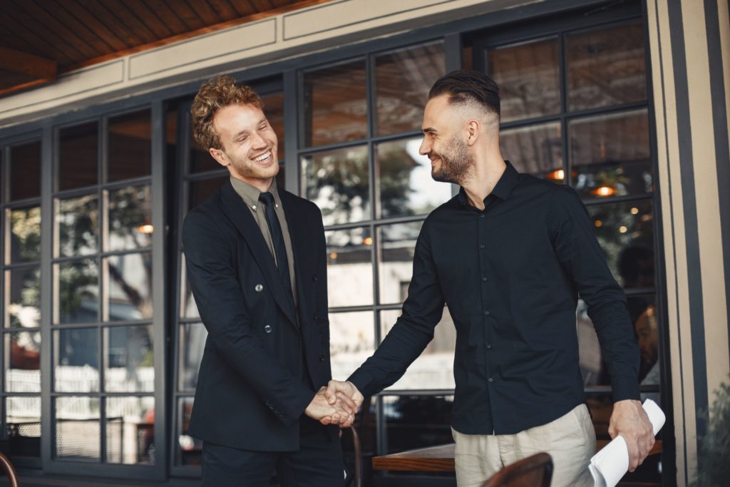 Meet and Greet Service - Lambeth minicabs, an alternative to Lambeth Taxis