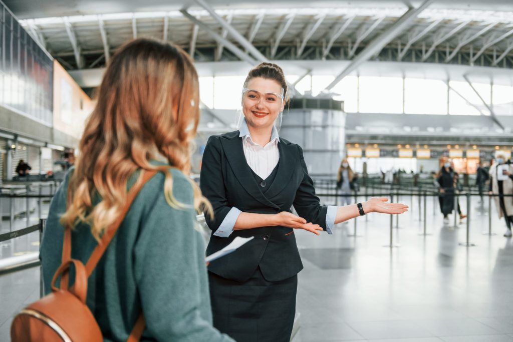 meet and greet service- Covent Garden Minicabs, an alternative to Covent Garden Taxis