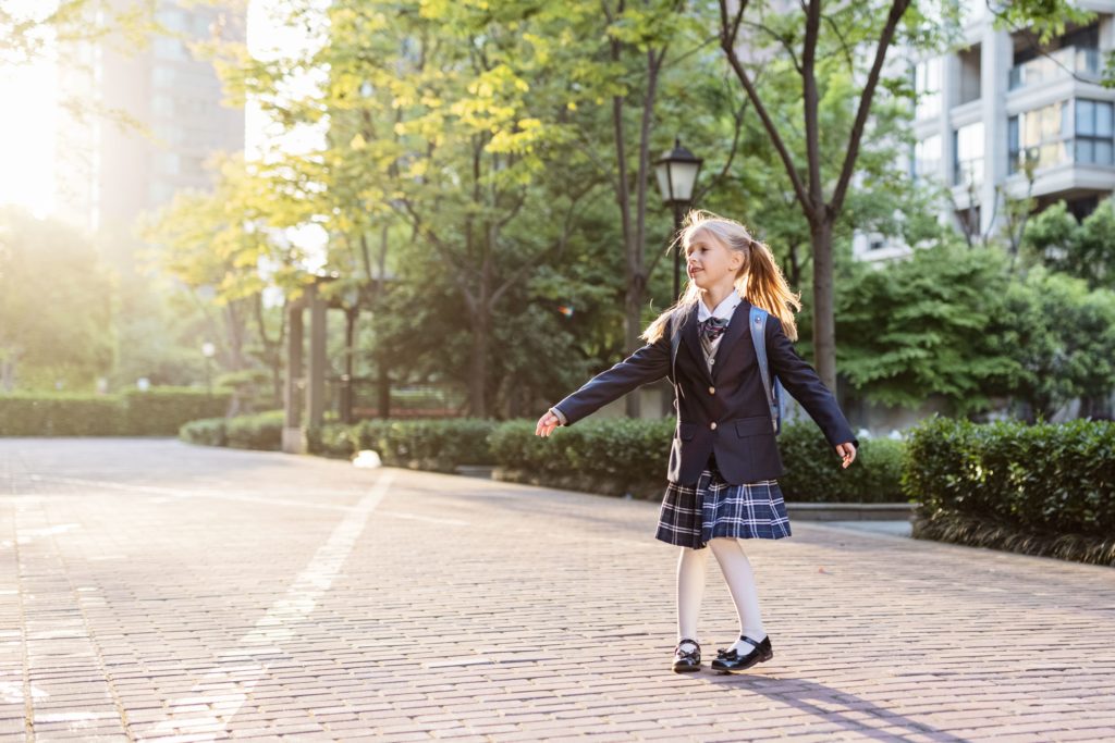 Hammersmith school run minicabs, an alternative to Hammersmith Taxis