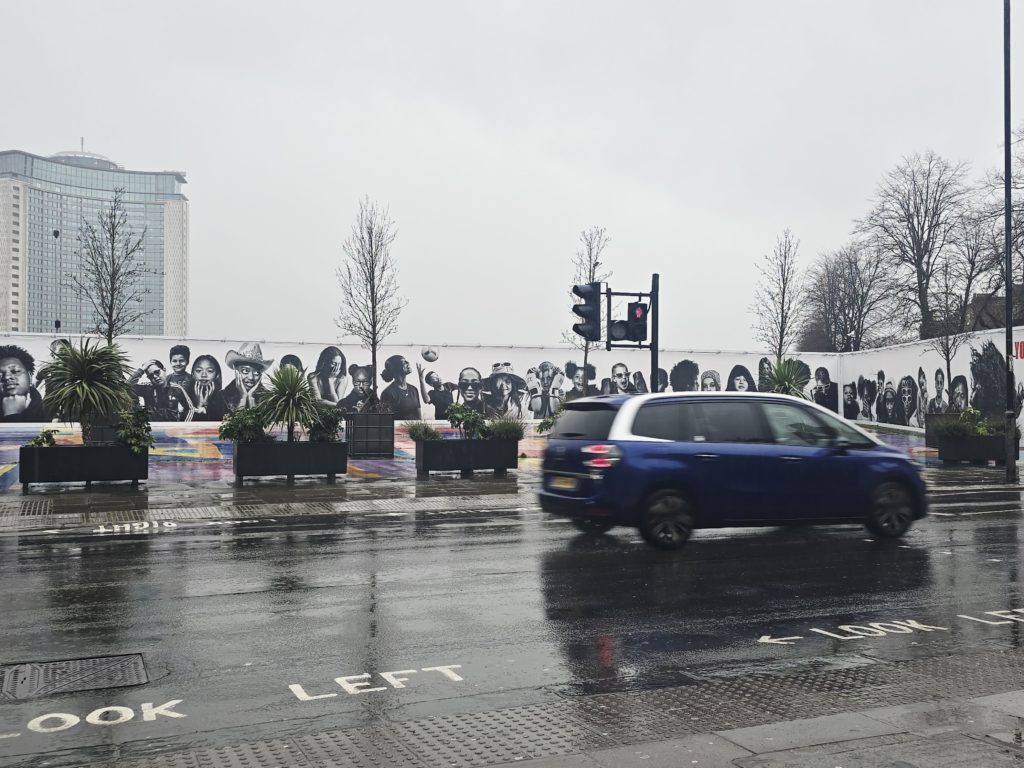 Local Minicabs Earl's Court